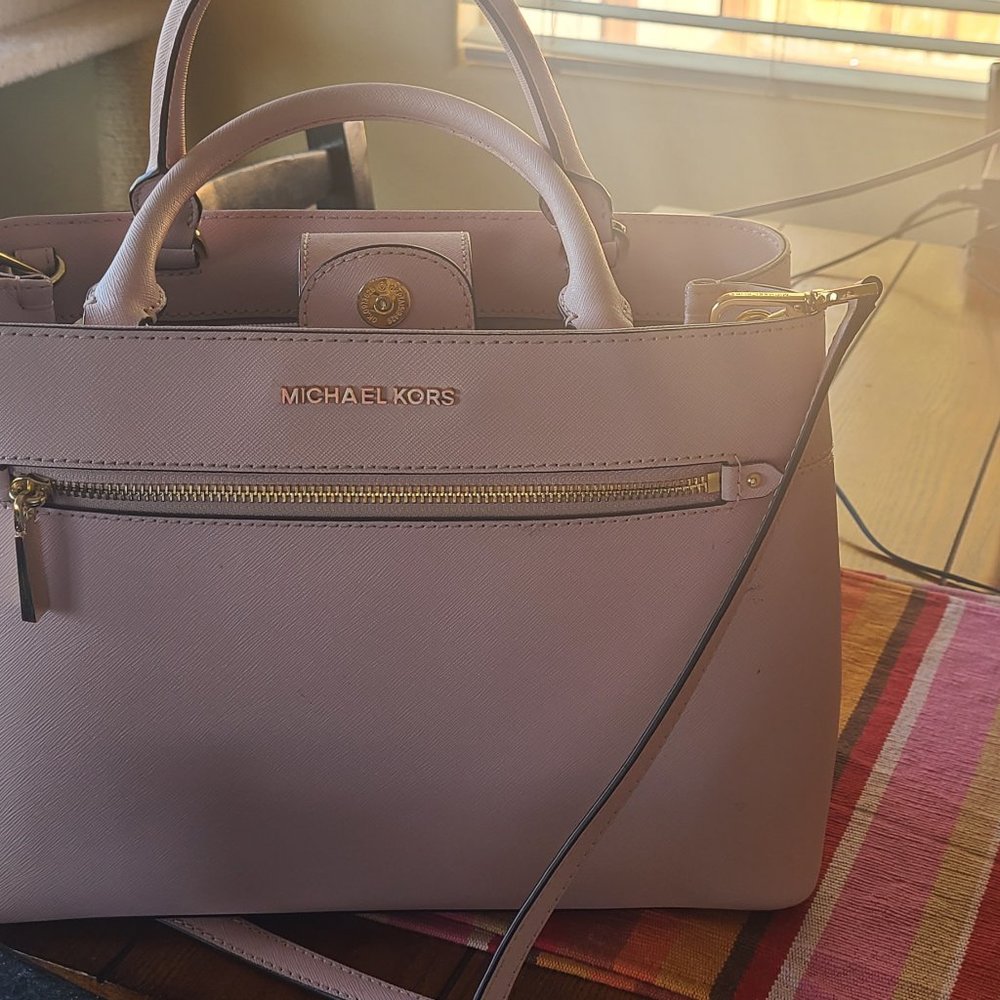 Michael Kors Saffiano Leather Handle Bag